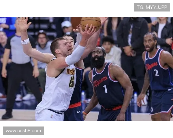 掘金迎战雷霆追求连胜 詹姆斯哈登能否延续高光表现